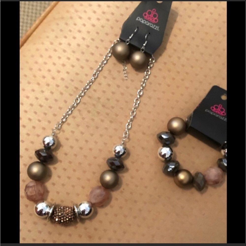 NWT 3 Piece Paparazzi